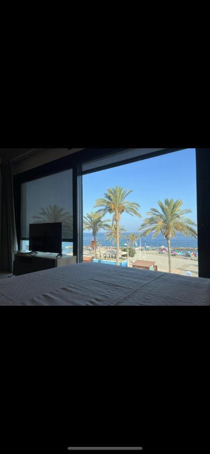 Victoria Loft Bed & Breakfast คาสเตล เด เฟโร ภายนอก รูปภาพ