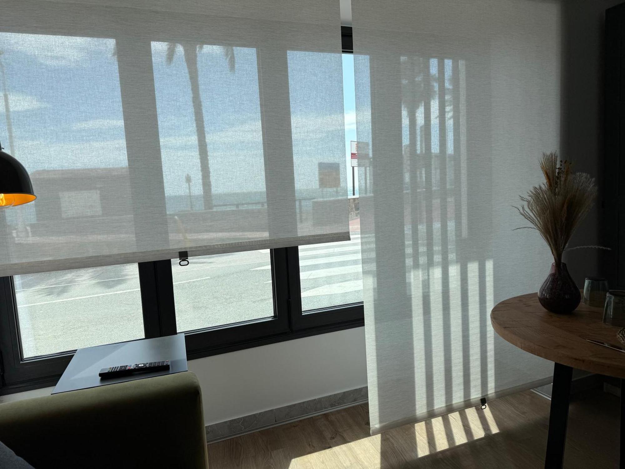 Victoria Loft Bed & Breakfast คาสเตล เด เฟโร ภายนอก รูปภาพ